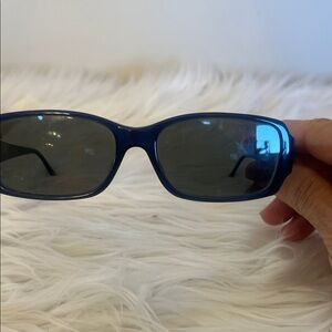 Stylish Blue Sunglasses